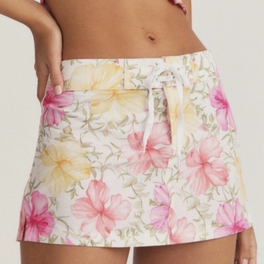 Hurley LoveShackFancy Hibiscus Boardie Swim Mini Skirt Beach Floral Pool Coverup